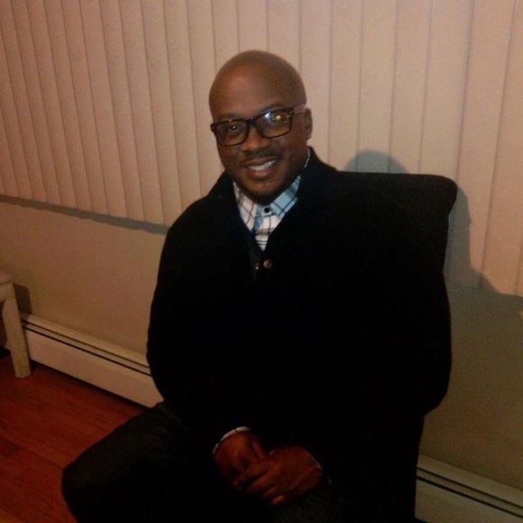 Meet your Posher, Chris - Picture 2 of 8