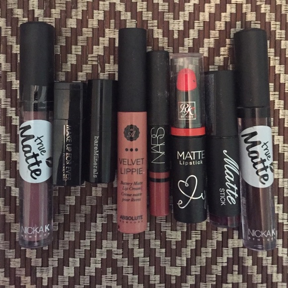 Matte Lipstick Lot - Picture 1 of 2