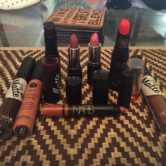 Matte Lipstick Lot - Picture 2 of 2