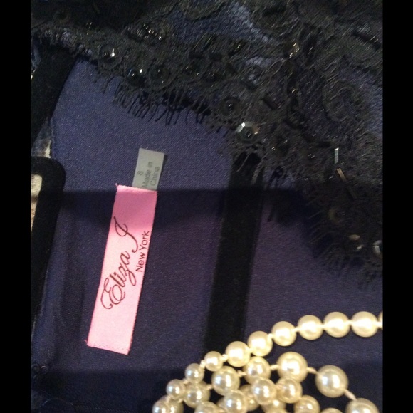 Dress - Picture 4 of 4