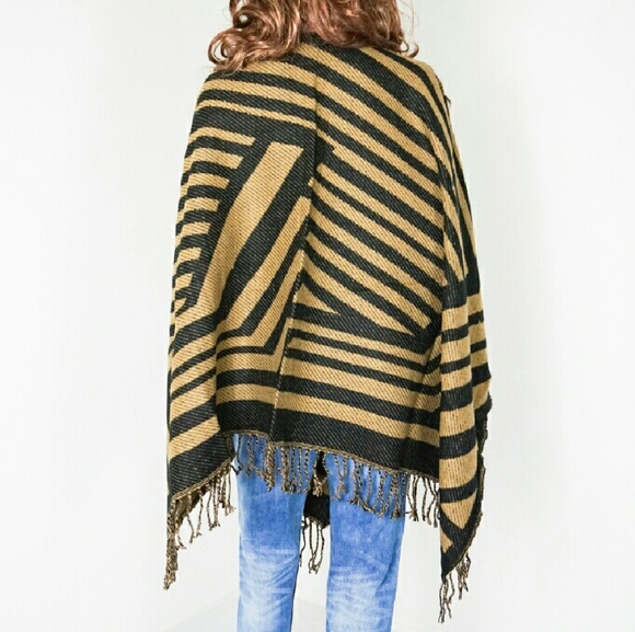 Fringed Poncho - Picture 2 of 3