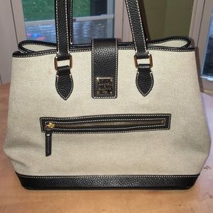 Dooney & Bourke large tweed tote bag