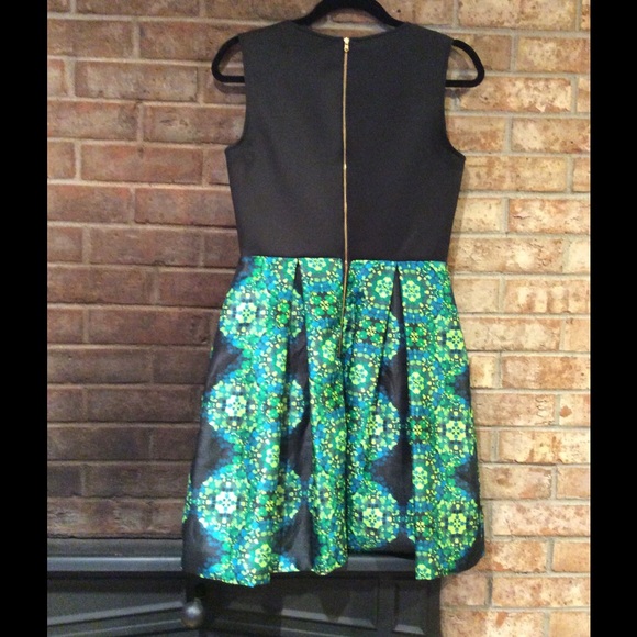 Dress - Picture 3 of 4