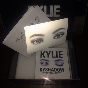 Kylie Jenner Kyshadow