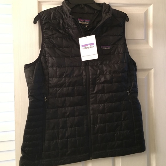 BRAND NEW women's Patagonia vest!