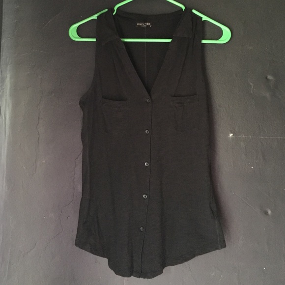 Black collared tank top