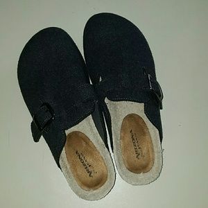 Arizona Jean Co. Clogs