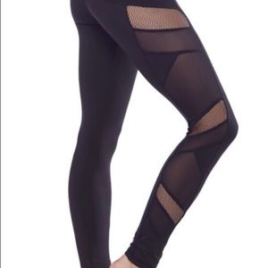 New electric Yoga leggings, great condition!