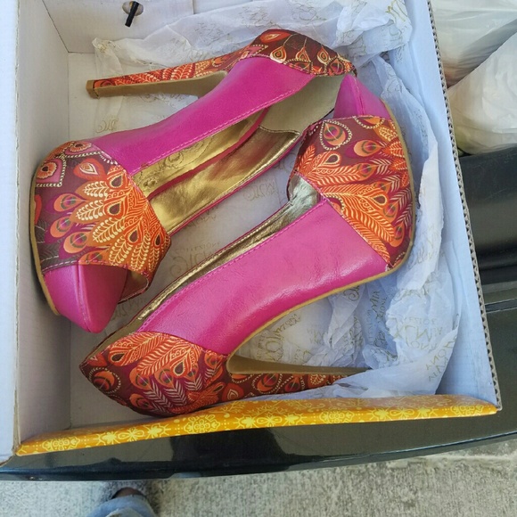 High heels - Picture 2 of 4