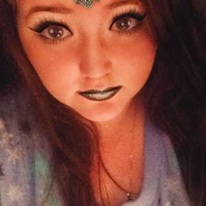 Meet your Posher, Alicia
