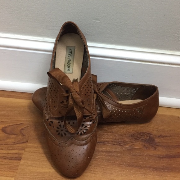 Steve Madden leather oxfords