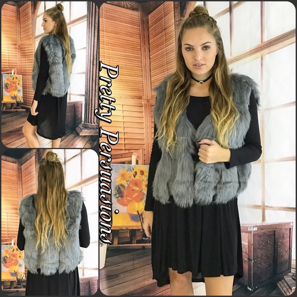 NWT Gray Faux Fur Sleeveless Vest - Picture 2 of 4