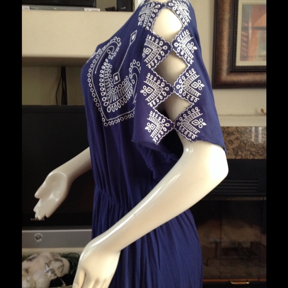 A.N.A Maxi Dress - Picture 2 of 3