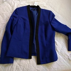 Nwt Navy and black blazer
