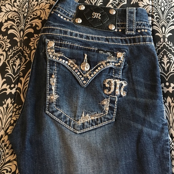 Adorable miss me jeans. Size 28.