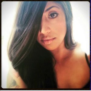 Meet your Posher, Joy