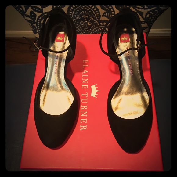 Elaine Turner black suede heel