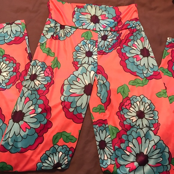 Cute pants size small