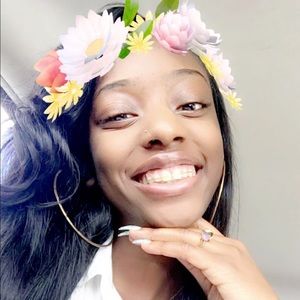 Meet your Posher, Amelia