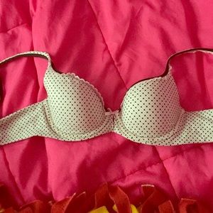 32C Victoria secret bra
