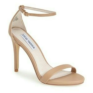 Steve Madden Pumps in Nude