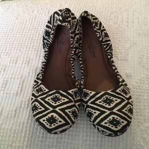 Lucky brand flats