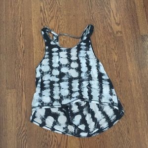 Lululemon open back tank