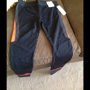Gap G fast side stripe panel leggings