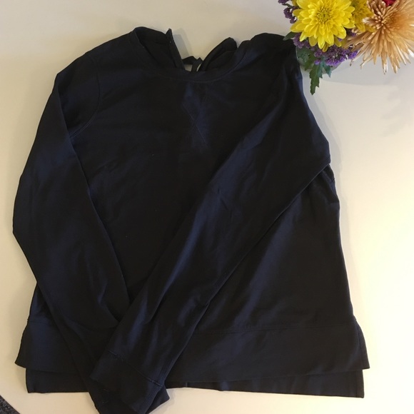 Lululemon long sleeved top