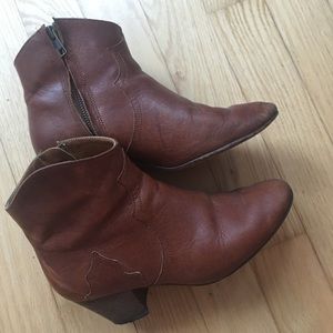 Isabel Marant Shoes - Isabel Marant Dicker Leather Ankle Boots Cognac 37 Isabel Marant Shoes - Isabel Marant Dicker Leather Ankle Boots Cognac 37
