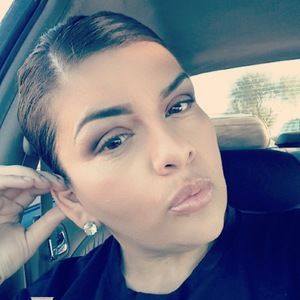 Meet your Posher, Vianey