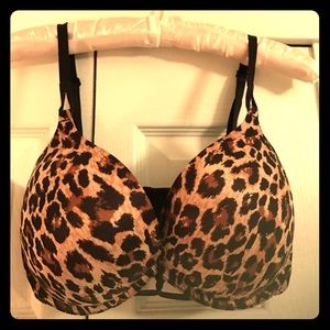 🔥Victoria's Secret miraculous/bombshell bra 🐆