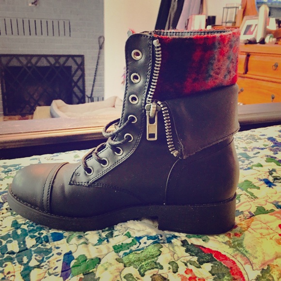 Madden Girl 8.5 Black Boots