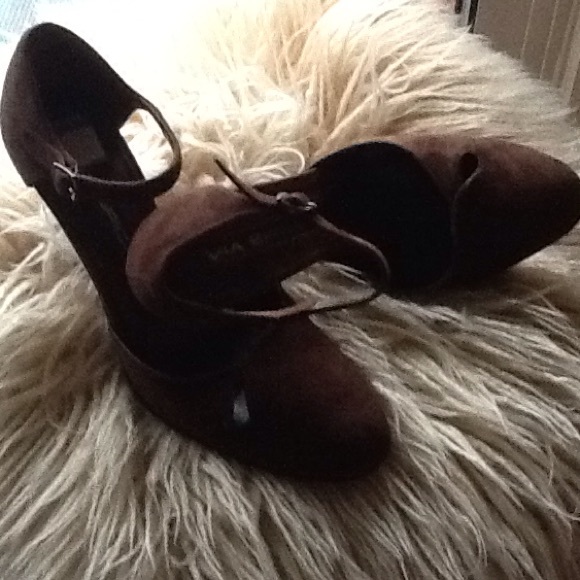 Via Spiga Chocolate New Suede - Picture 2 of 4
