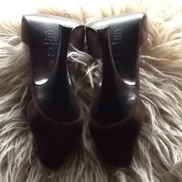 Via Spiga Chocolate New Suede - Picture 3 of 4