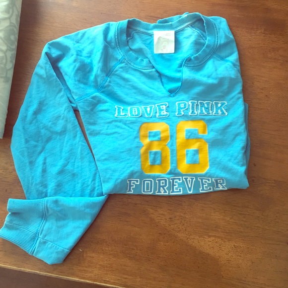 Crew neck old school PINK sweatshirt size MEDIUM