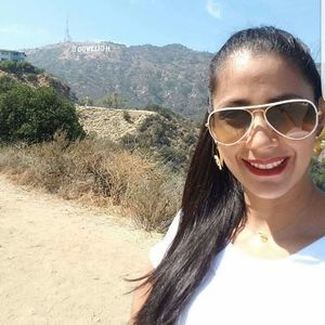 Meet your Posher, Derly