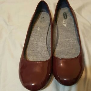 Comfy red ballet blats