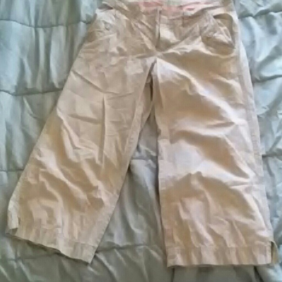 Old navy Capri's - Picture 1 of 1