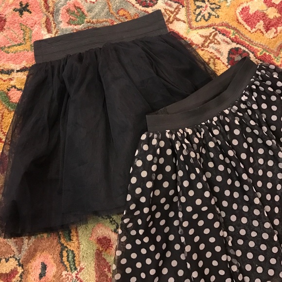 2 super cute skirts - Picture 2 of 4