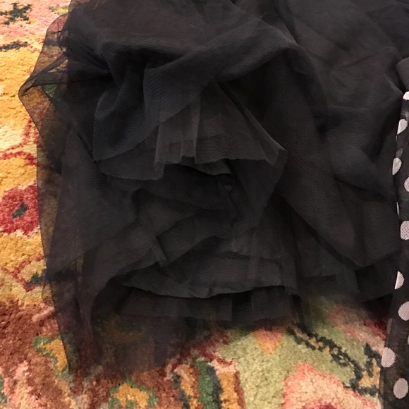 2 super cute skirts - Picture 3 of 4