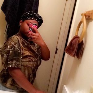 Meet your Posher, Lia