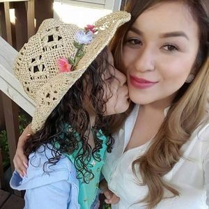 Meet your Posher, Daysy