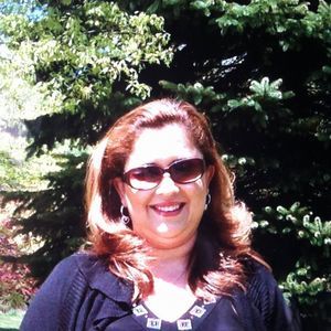 Meet your Posher, Elena