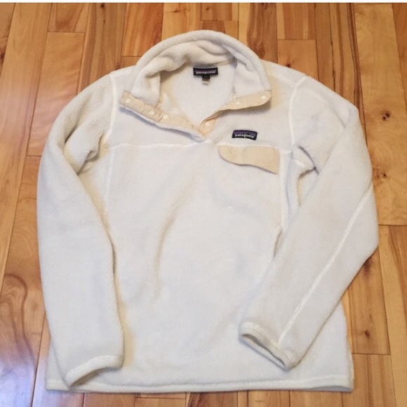 ISO Patagonia fleece pull over!!!