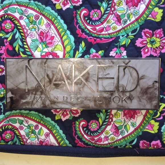 Naked 4 Smokey Eyeshadow pallet