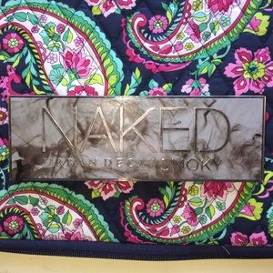 Naked 4 Smokey Eyeshadow pallet