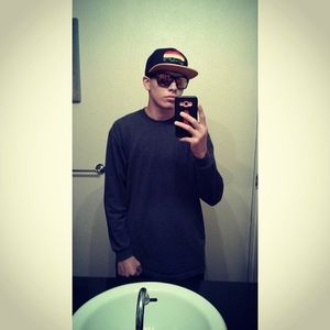 Meet your Posher, Raymond