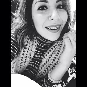Meet your Posher, Lorena