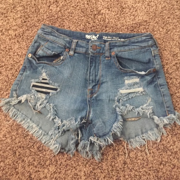 Distressed cut off shorts